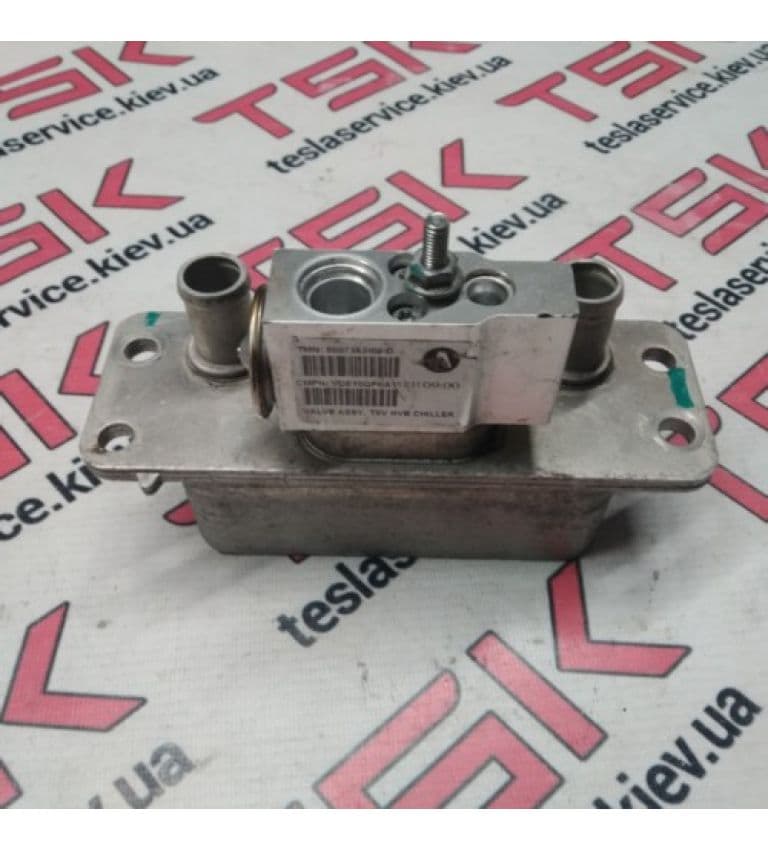Охладитель батареи R134A без соленоида (+TXV) без соленоида (+TXV) R134A w/o solenoid, Tesla Model S (OEM 1007476-00-E)