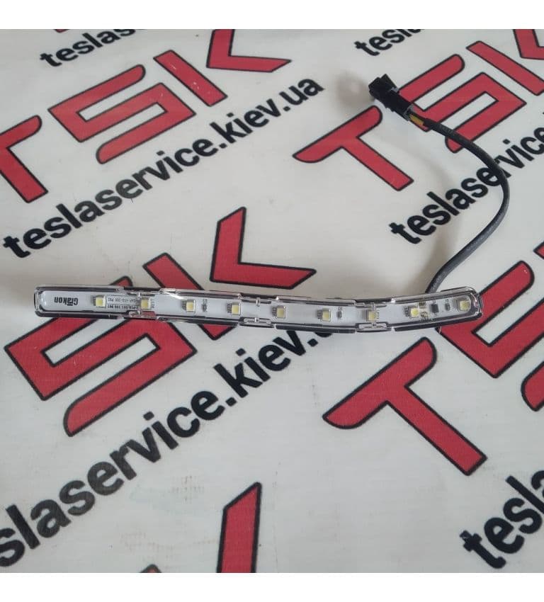 Элемент подсветки ручки задней левой двери {MS_MSR}, Tesla Model S (OEM 1007988-00-F)
