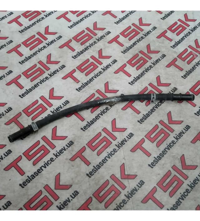 Трубка охлаждения, Tesla Model S (OEM 1007991-00-D)