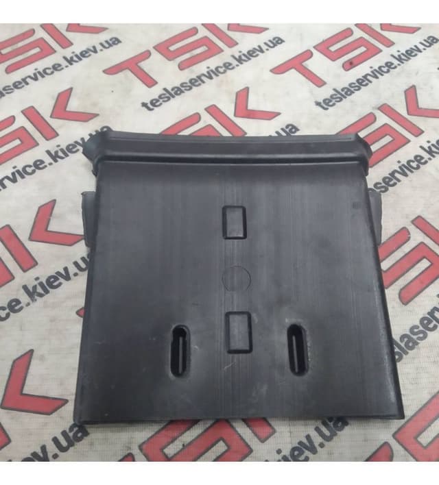 Воздуховод центральной консоли средний {MS_MSR}, Tesla Model S (OEM 1008302-00-E)