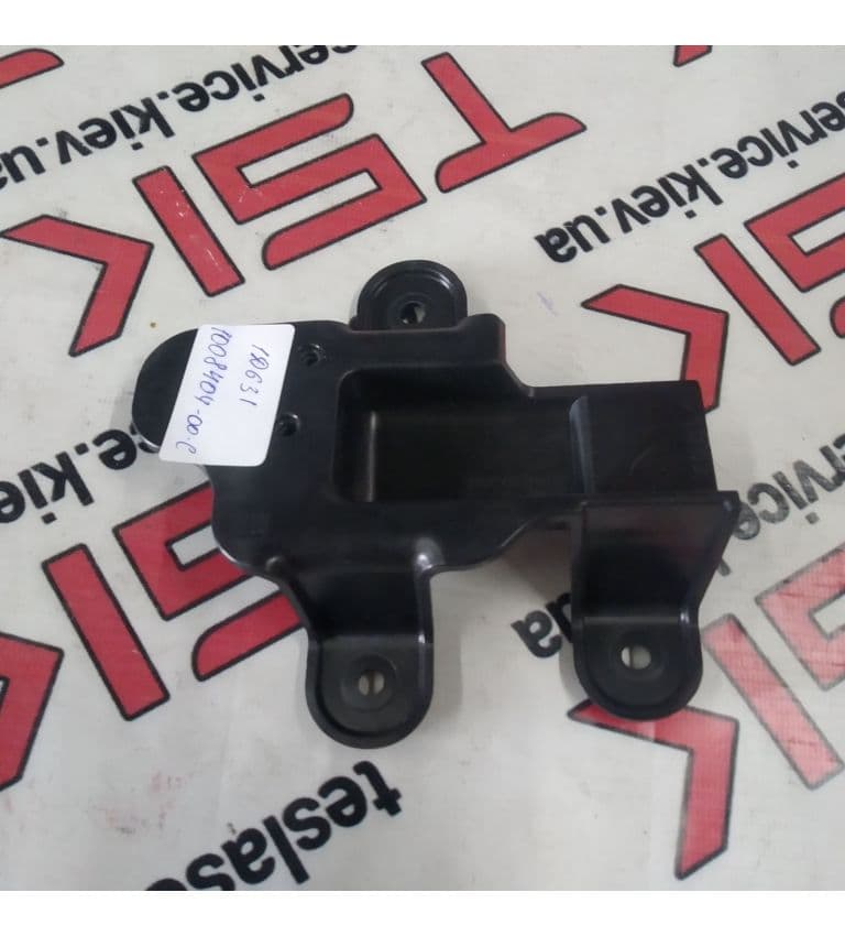 Крепление ручки карты двери задней правой {MS_MSR}, Tesla Model S (OEM 1008404-00-C)