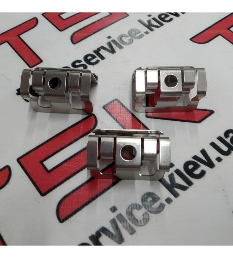 Клипса подкапотного пластика бокса 2WD, Tesla Model S (OEM 1009509-00-B)