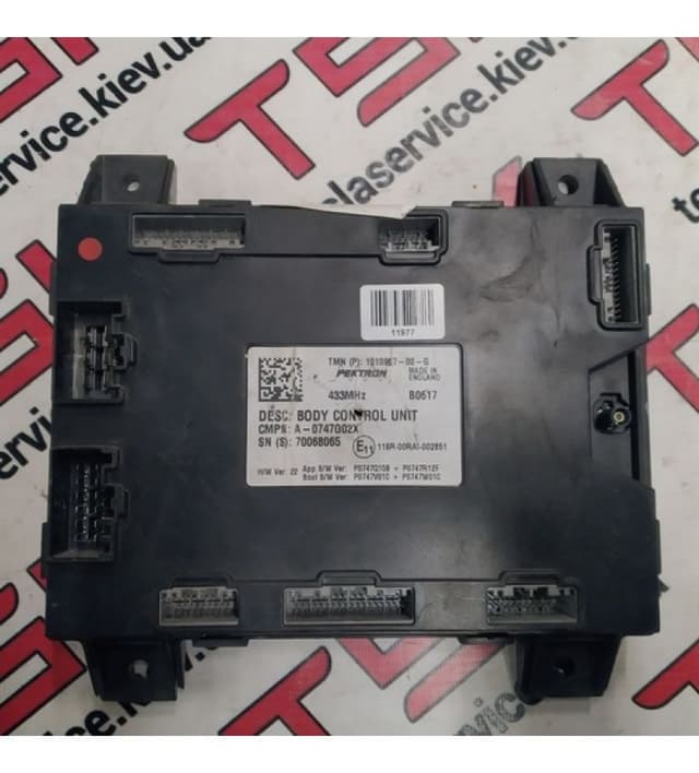 Боди контроллер 433 MHz {MS_MSR}, Tesla Model S (OEM 1010907-00-G)