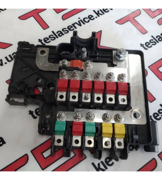 Блок электронных предохранителей, Tesla Model S (OEM 1013272-00-F)