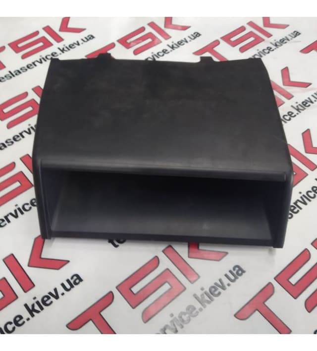 Ниша под монитором {MS_MSR}, Tesla Model S (OEM 1018893-00-E)
