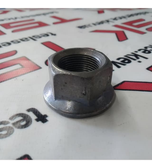 Гайка крепления полуоси M24x1.5 [8.8], Tesla Model S (OEM 1020297-00-A)