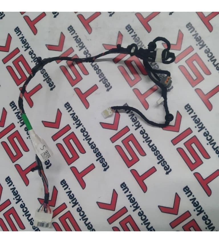 Электропроводка центральной крнсоли, Tesla Model S (OEM 1032431-02-E)