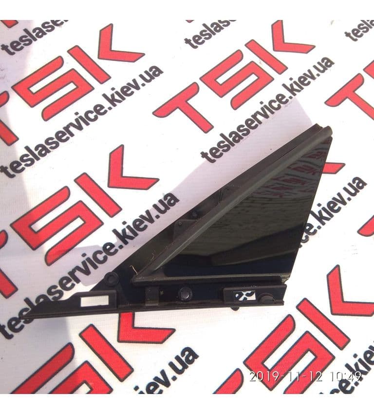 Форточка фиксированная передняя левая сторона, Tesla Model X (OEM 1034908-99-E)