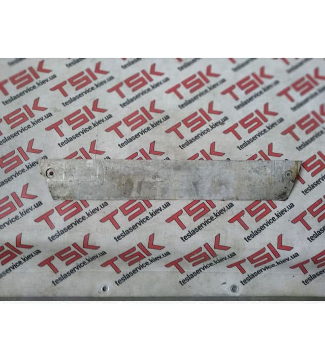 Защита подрамника переднего {MS_MSR_MX}, Tesla Model S (OEM 1037112-00-A)