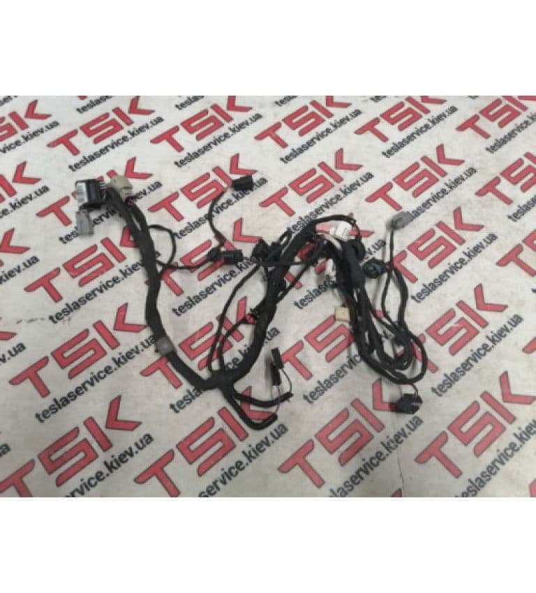 Электропроводка панели радиаторов 2WD, Tesla Model S (OEM 1037524-04-M)