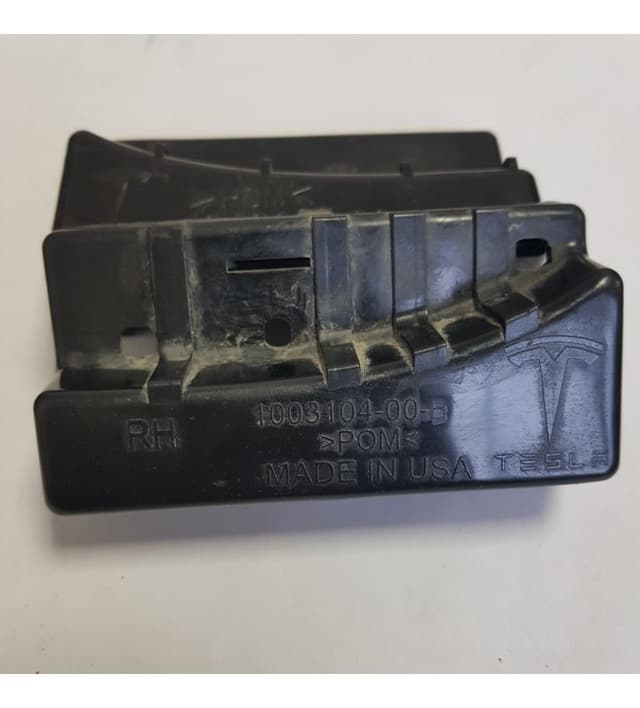 Кронштейн бампера заднего правый (вешалка), Tesla Model S (OEM 1042974-00-B)