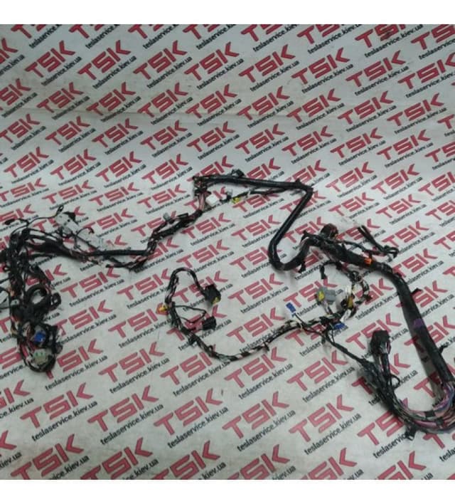 Электропроводка левая сторона RKE+GPS, Tesla Model S (OEM 1045963-00-A)