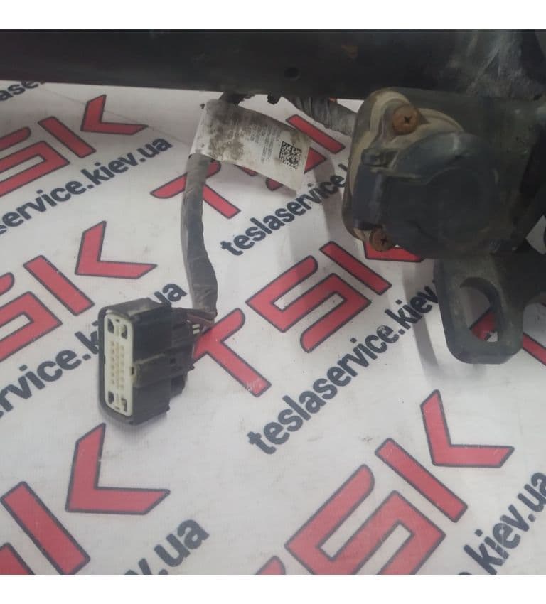 Электропроводка фаркопа (EUR), Tesla Model X (OEM 1046032-01-C)