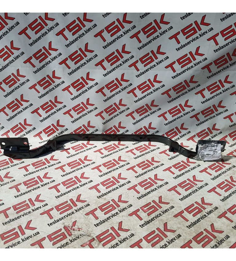 Усилитель панели радиаторов верхний {MS_MSR}, Tesla Model S (OEM 1046338-00-C)