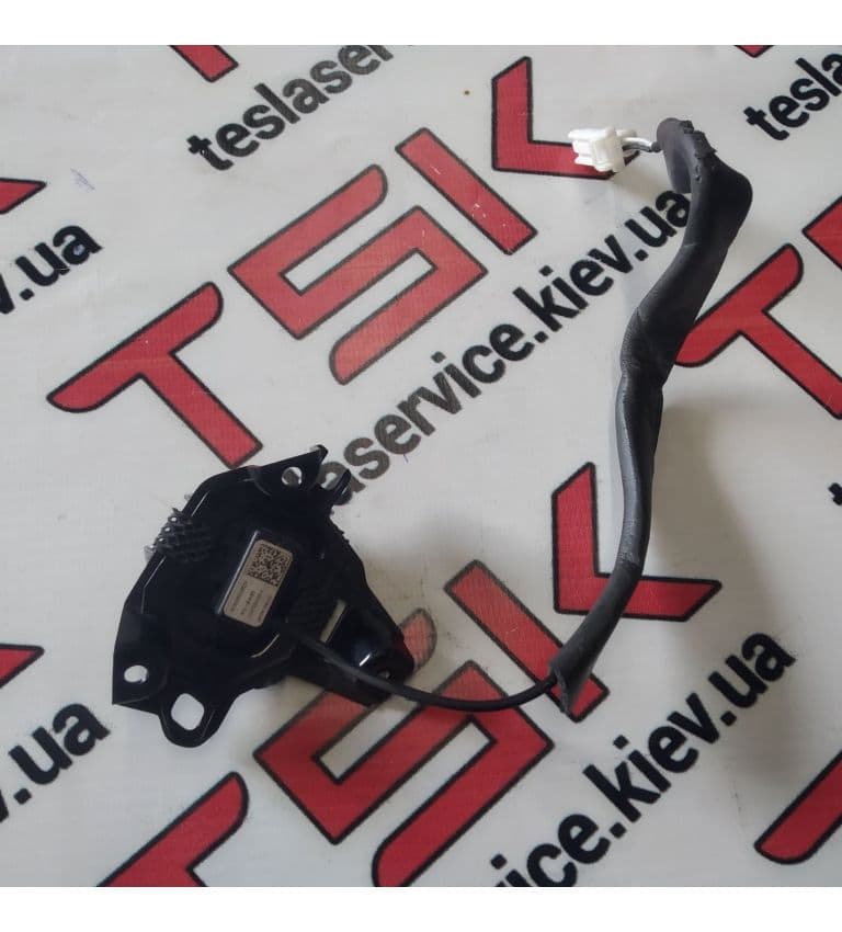 Микрофон ME62, Tesla Model X (OEM 1047000-00-A)