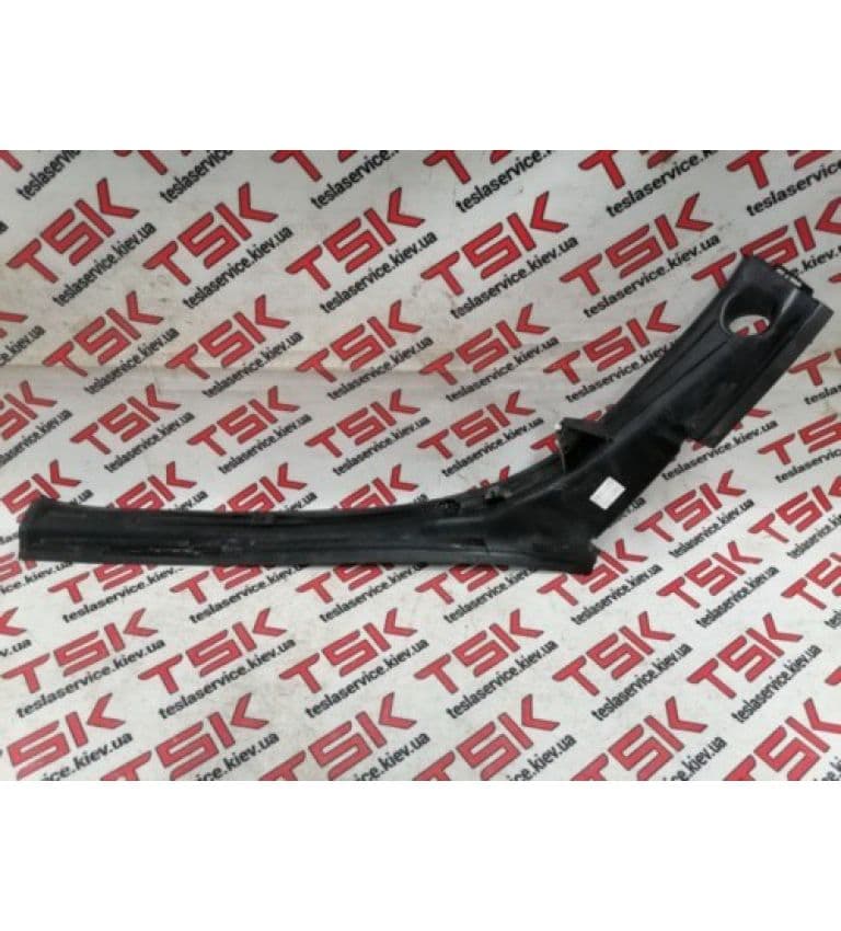 Облицовка проема багажника левая, Tesla Model X (OEM 1047320-00-E)