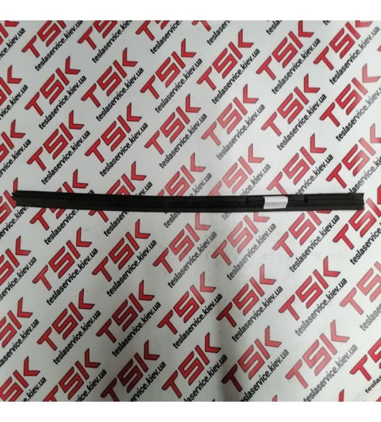 Кронштейн опорный стекла панорамного задний {MS_MSR}, Tesla Model S (OEM 1048886-00-B)
