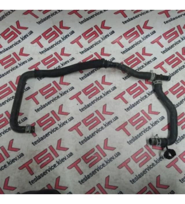 Трубка охлаждения 4WD MS, Tesla Model S (OEM 1048953-00-B)