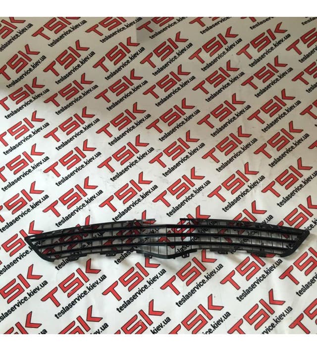 Решітка радіатора бампера переднього, Tesla Model X (OEM 1050143-00-E)