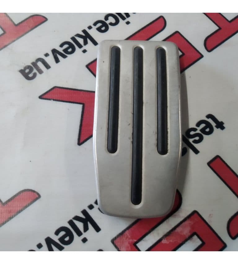 Накладка педали акселератора (алюминевая) {MS_MSR_MX}, Tesla Model S (OEM 1050664-00-A)