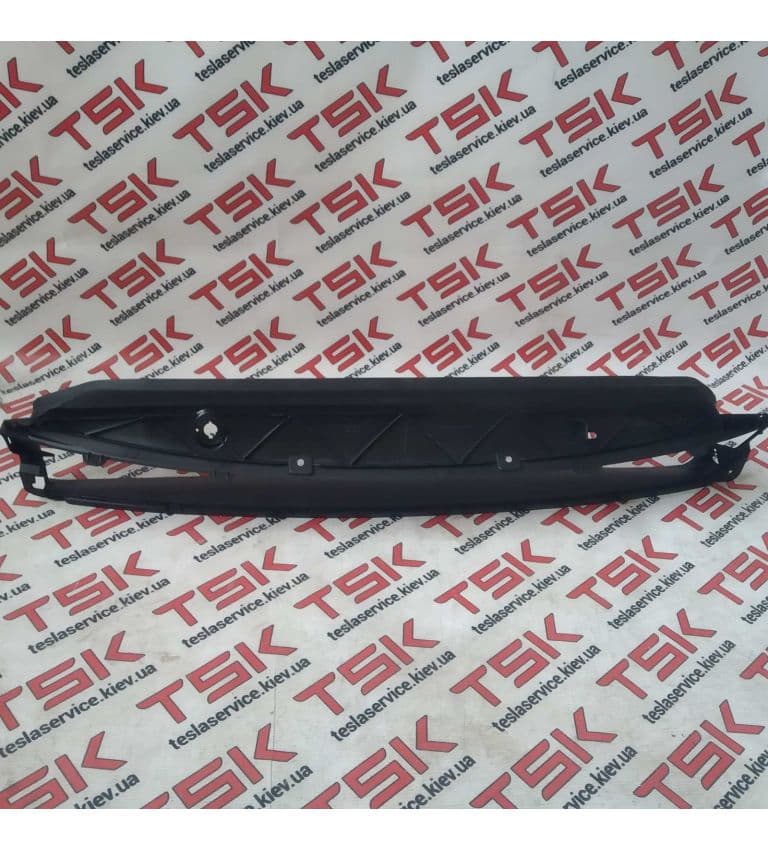 Диффузор передний радиатора охлаждения основного, Tesla Model S (OEM 1057847-00-E)