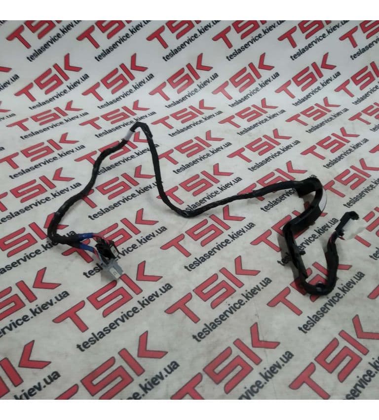 Проводка амортизаторов двери, задней левой, Tesla Model X (OEM 1063405-00-G)