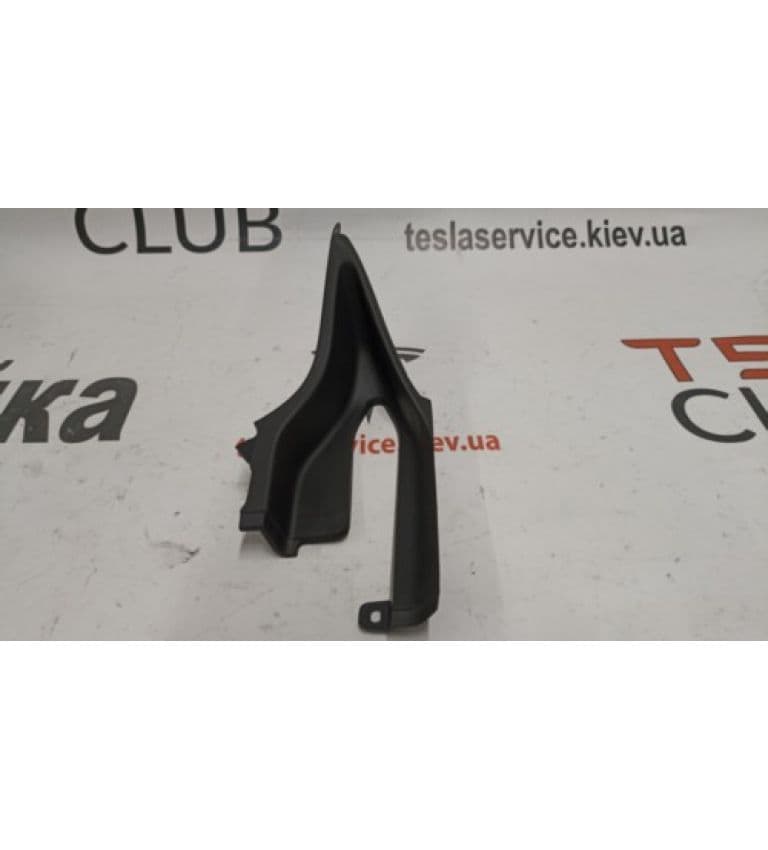 Накладка панели дворников левая резиновая, Tesla Model X (OEM 1064602-00-C)