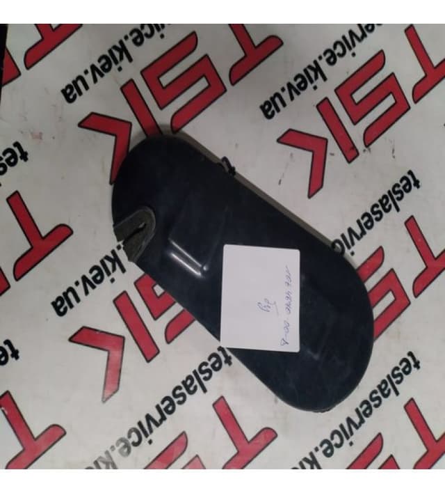 Панель замка двери С-стойки, правая {MS_MSR2}, Tesla Model S (OEM 1064670-00-A)