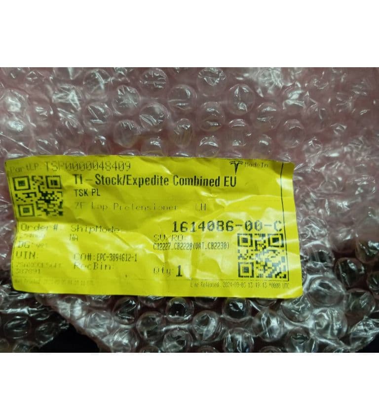Крышка клапана воздушного заднего бампера, Tesla Model X (OEM 1068034-00-C)