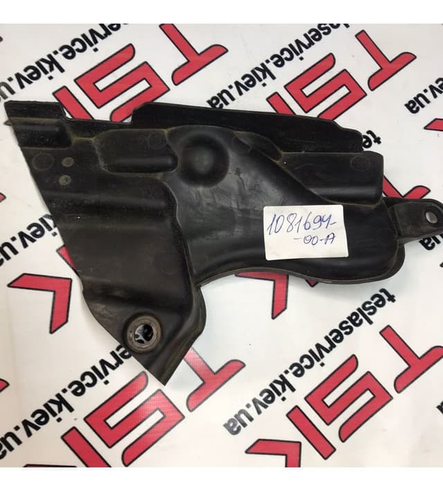 Накладка стакана левого, Tesla Model S (OEM 1081694-00-A)