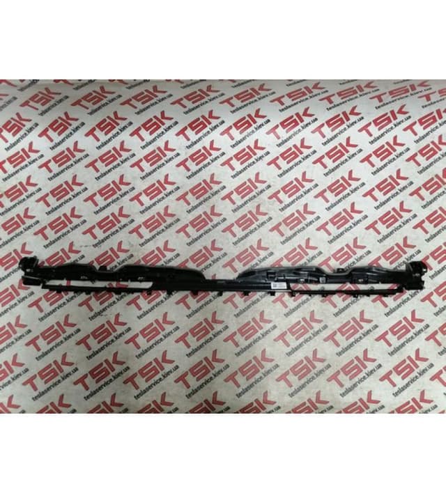 Крышка подушки безопасности коленей водителя, Tesla Model S (OEM 1083345-00-E)