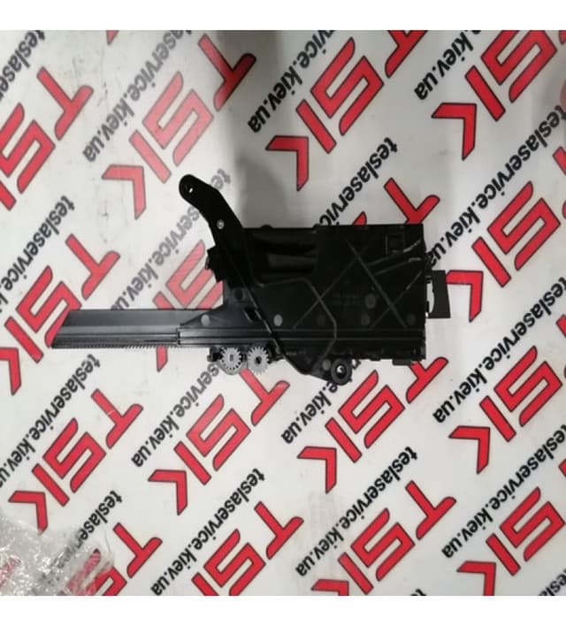 Подстаканник 2-го ряда консоли {MS_MSR_MX}, Tesla Model X (OEM 1086670-00-B)