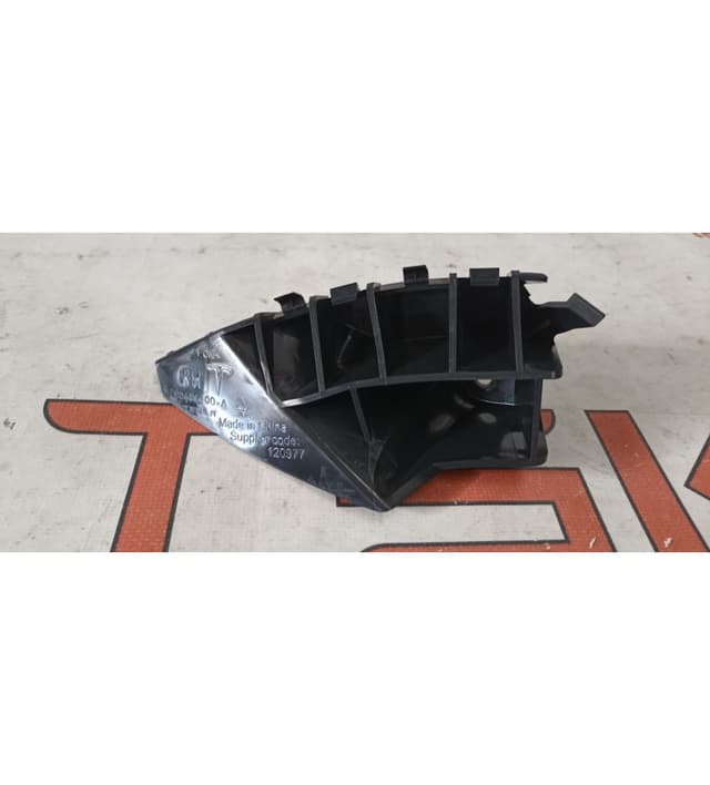 Направляющая крыла переднего правого (ракушка) {MS_MSR}, Tesla Model S (OEM 1095496-00-A)