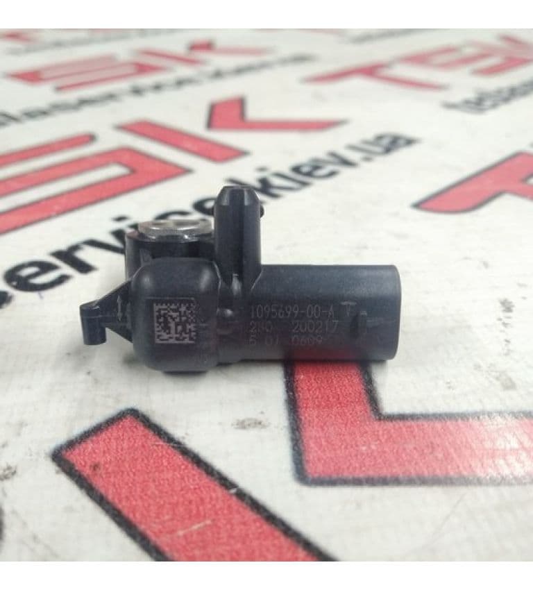 Датчик удара фронтальный, KEY-C, Tesla Model S (OEM 1095699-00-A)