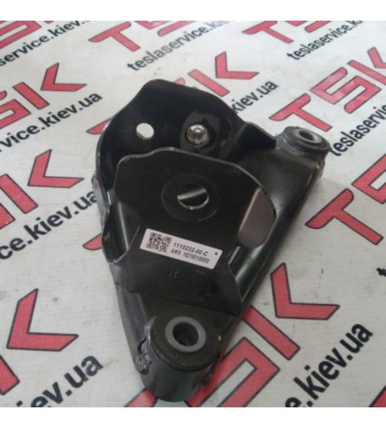 Кронштейн подвески мотора переднего, правый, Tesla Model 3 (OEM 1110232-00-C)