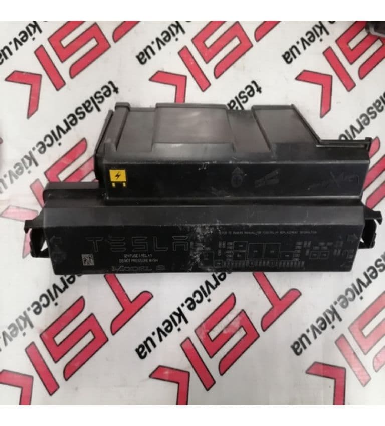 Крышка блока предохранителей, Tesla Model S (OEM 1119059-00-A)