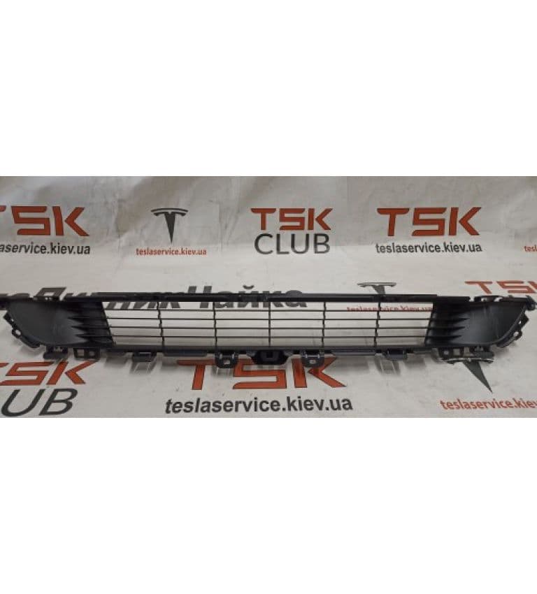 Решетка бампера переднего, Tesla Model Y (OEM 1493759-00-A)