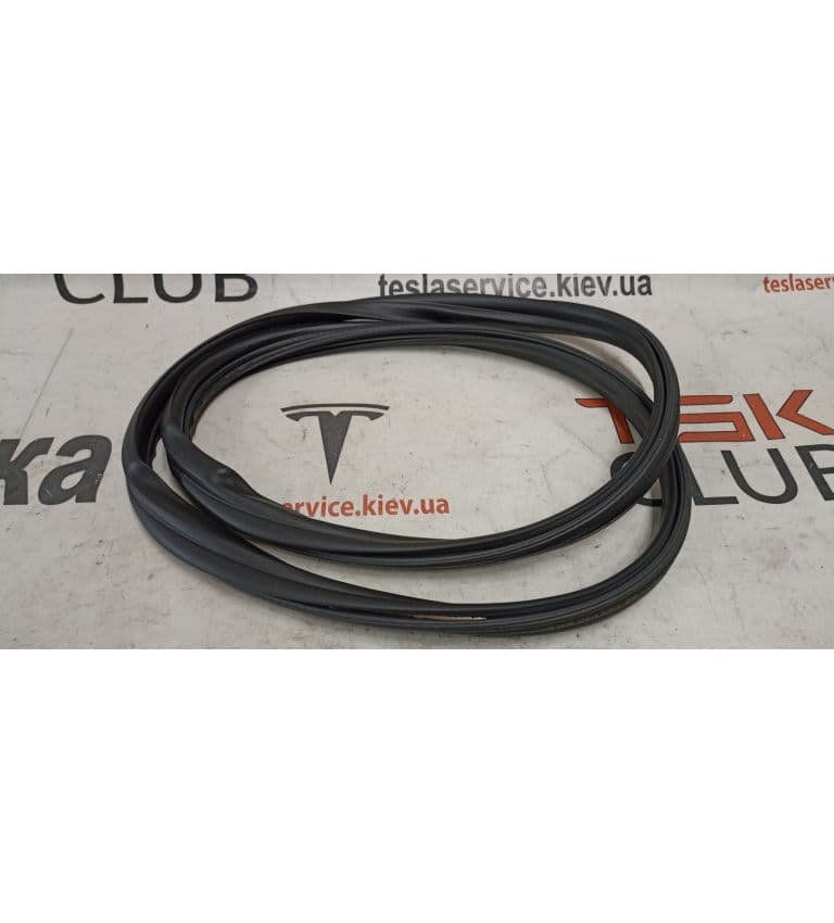 Ущільнювач переднього багажника, Tesla Model Y (OEM 1497672-00-A)