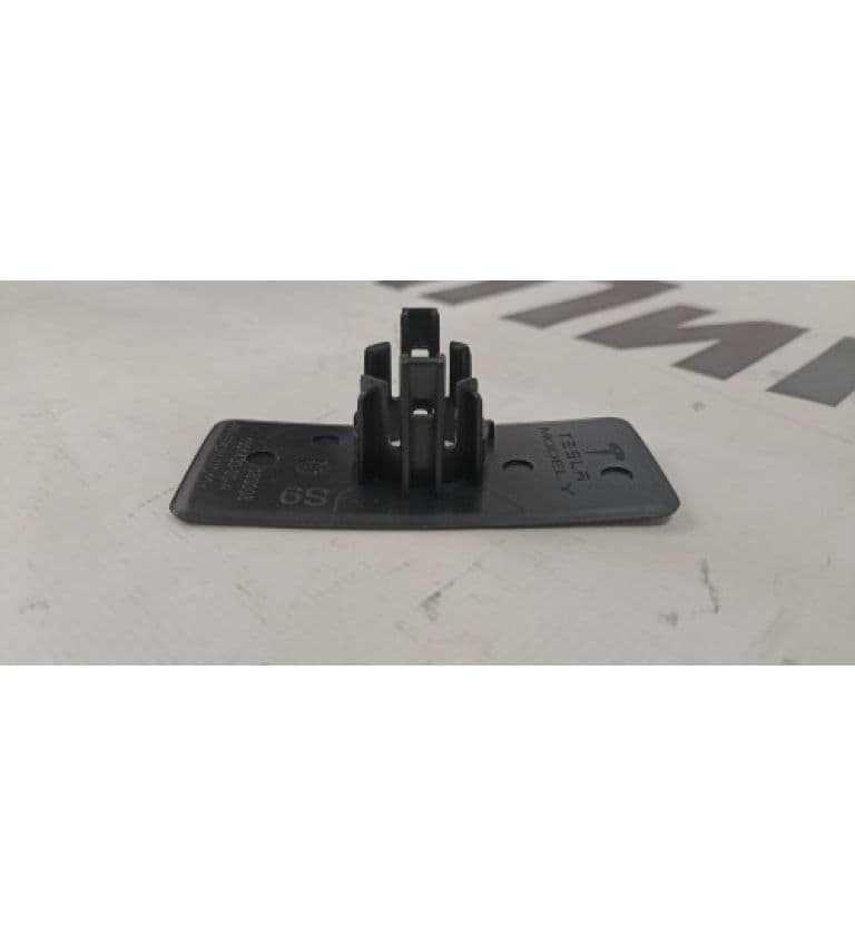 Кронштейн парктроника зад.бампер S9, Tesla Model Y (OEM 1501430-00-A)