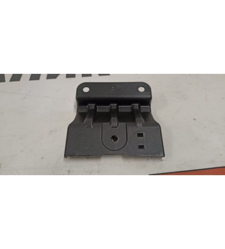 Кронштейн панели стеклоочистителей, Tesla Model Y (OEM 1501874-00-B)