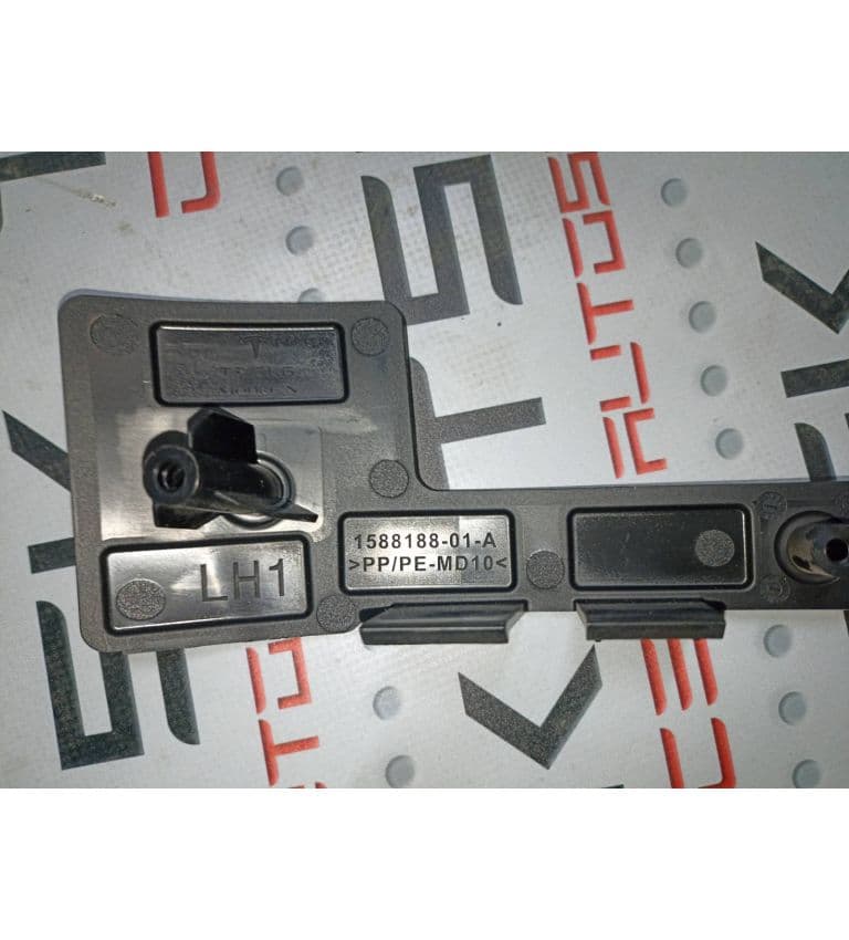 Кронштейн левый бампера, Tesla Model X (OEM 1588188-01-A)