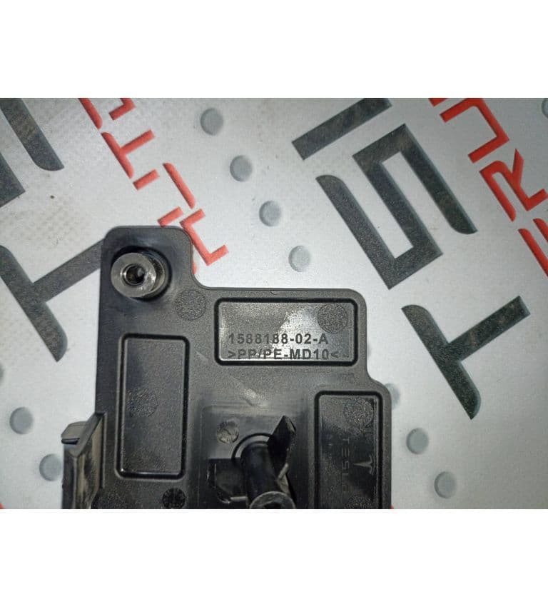 Кронштейн левый бампера №2, Tesla Model X (OEM 1588188-02-A)