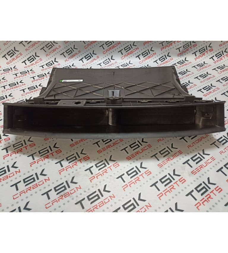 Корпус люверсы центральной, Tesla Model X (OEM 1588367-00-C)