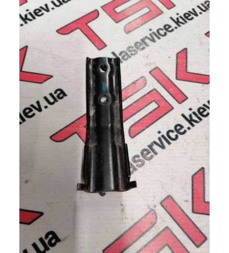Кронштейн насоса системы охлаждения, Tesla Model S (OEM 6009276-00-C)
