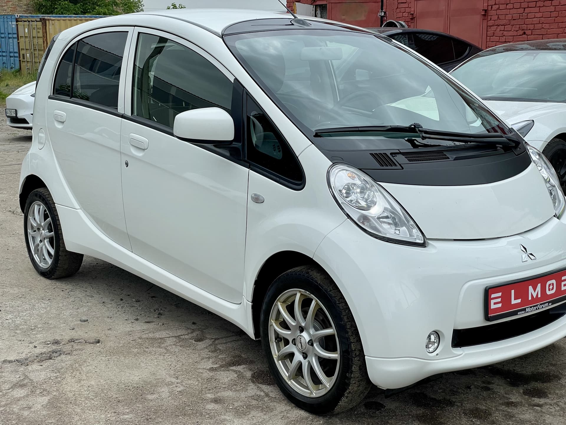 Mitsubishi i-MiEV 2012