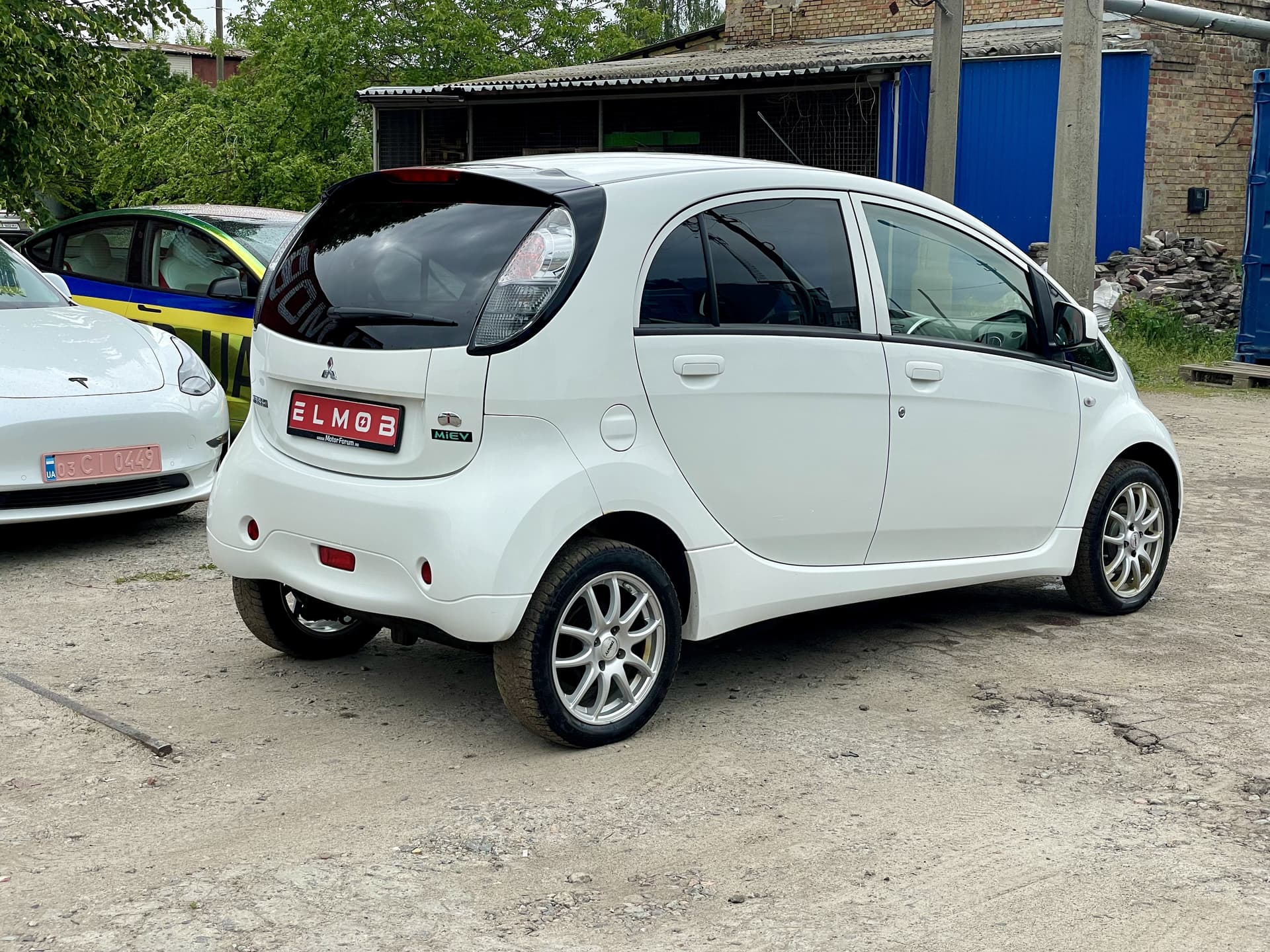 Mitsubishi i-MiEV 2012
