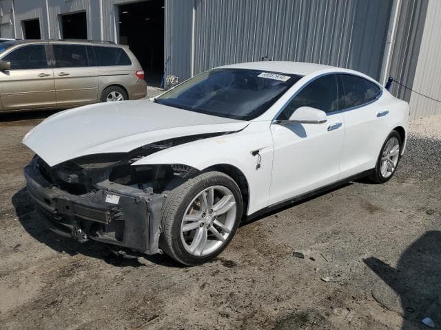 Tesla Model S 2014