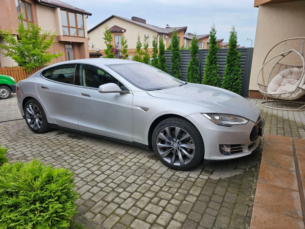 Tesla Model S 2014