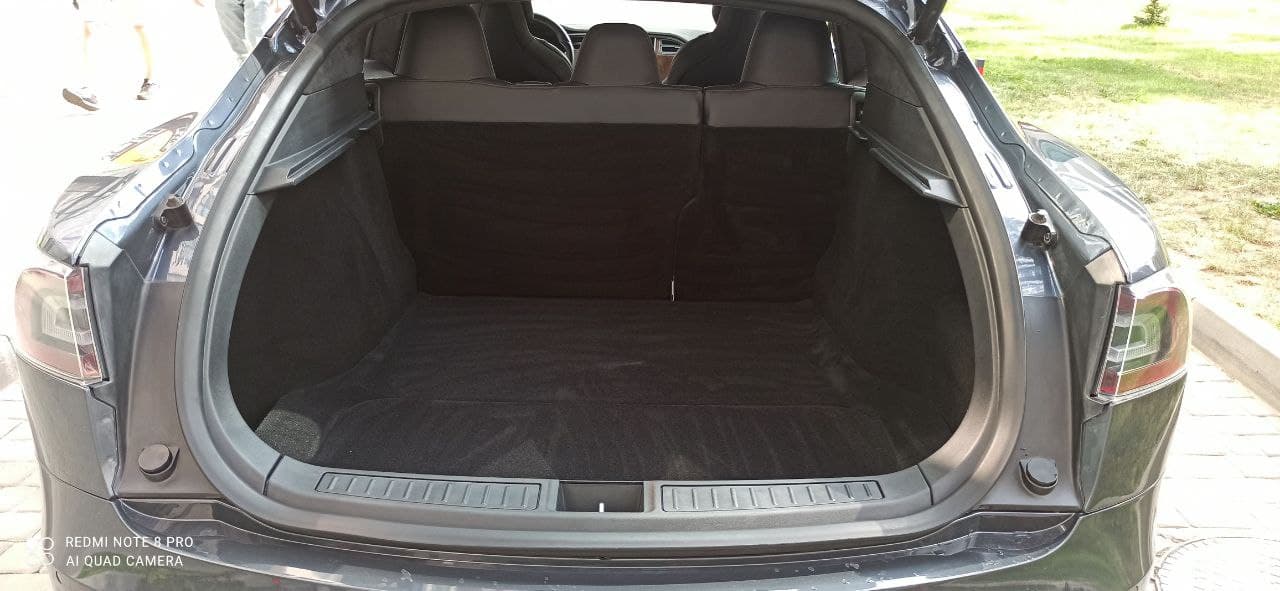 Tesla Model S 2016