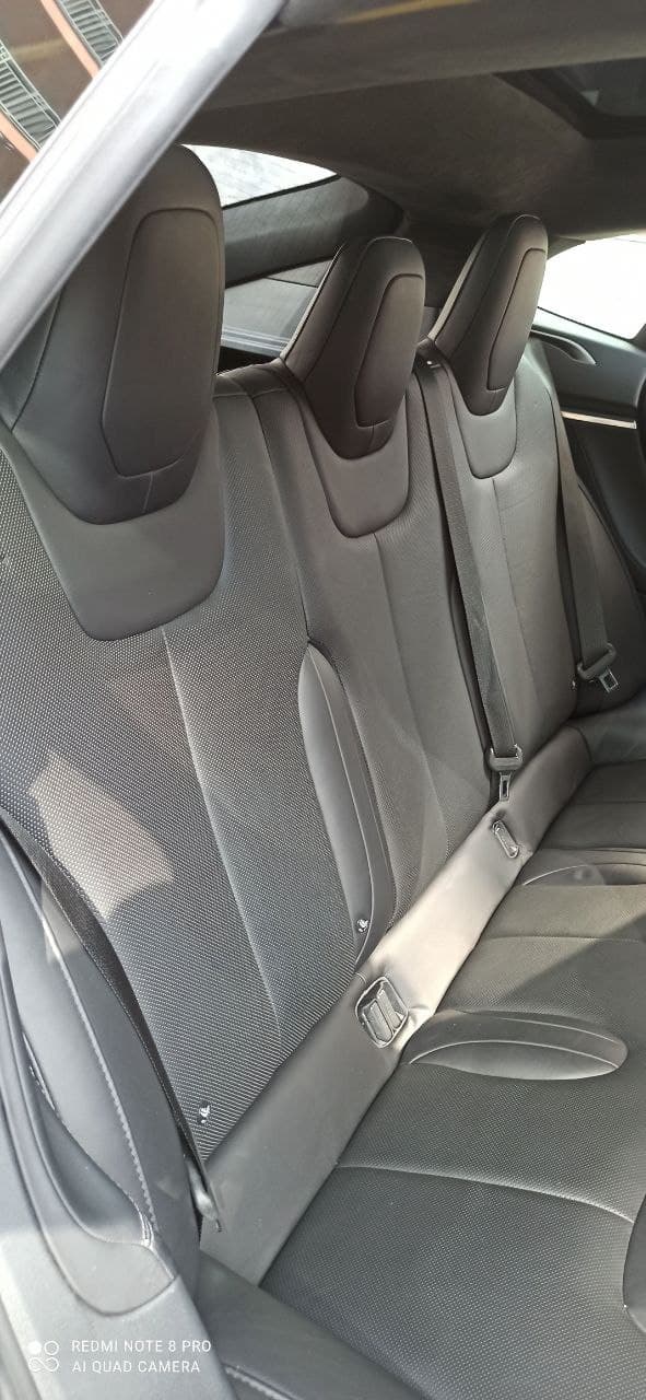 Tesla Model S 2016